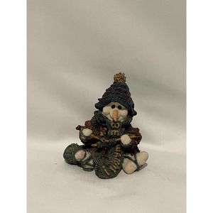 The Boyd's Bear and Friends Wee Folkstones PEARL TOO THE KNITTER 1997